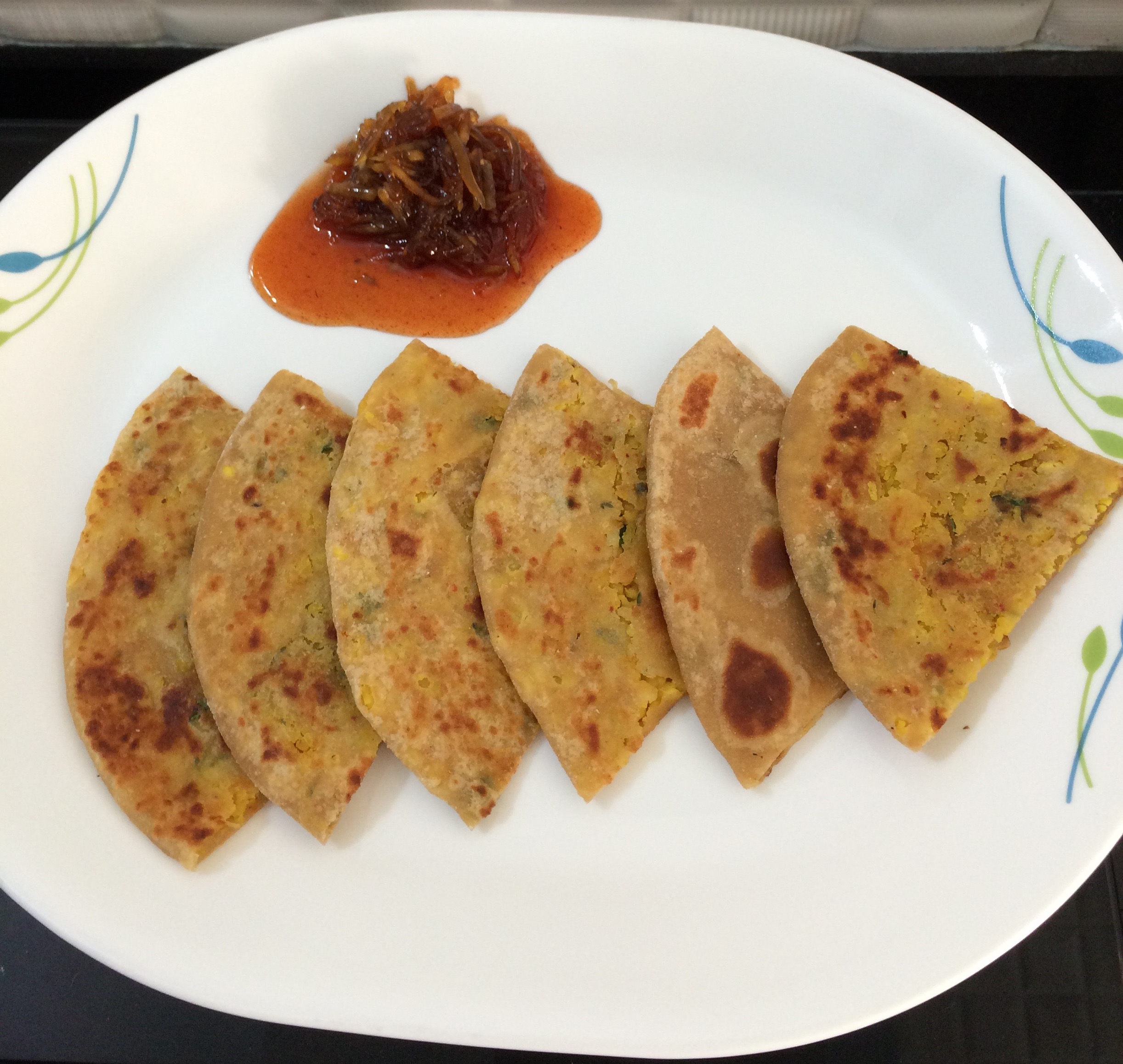 Moong dal Paratha / Roti con Lentejas Amarillas